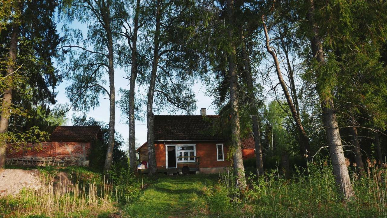 Allika-Loeoevi Sauna Cabin Hotel Suure-Jaani Exterior photo